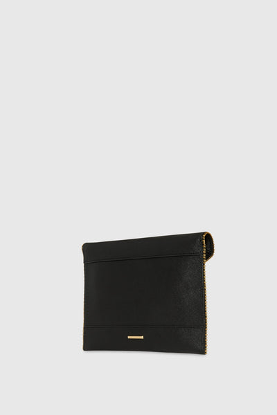 Leo Clutch with Chain Strap