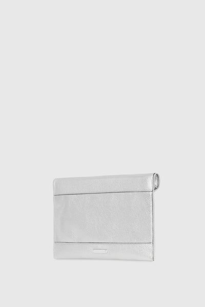 Leo Clutch With Chain Strap