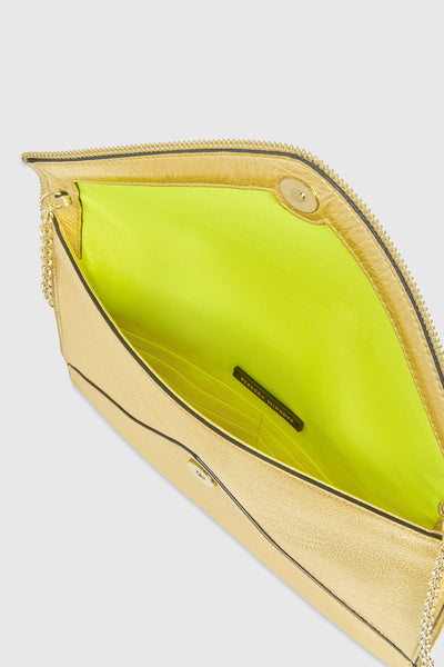 Leo Clutch With Chain Strap