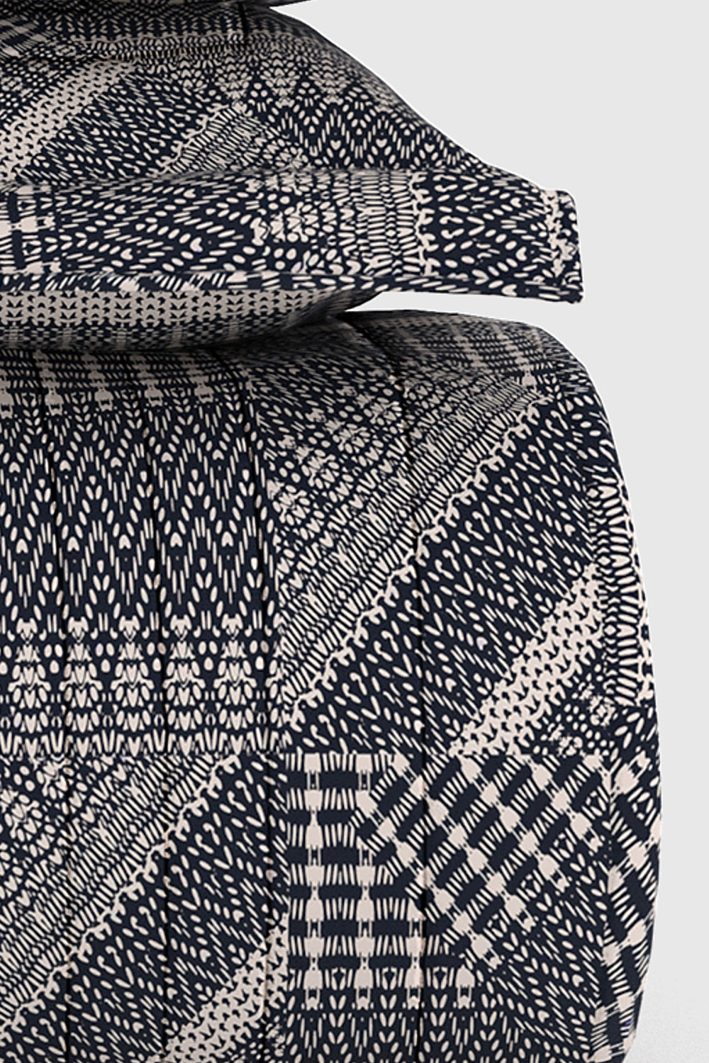 Aztec Weave Quilt Set