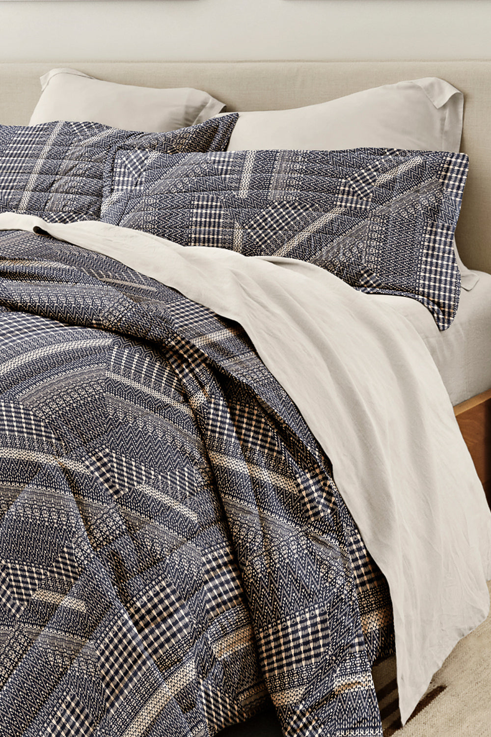 Aztec Weave Quilt Set