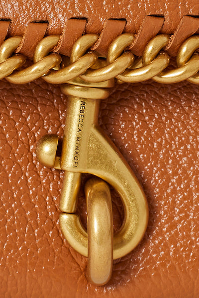 Edie Wallet On Chain With Woven Chain